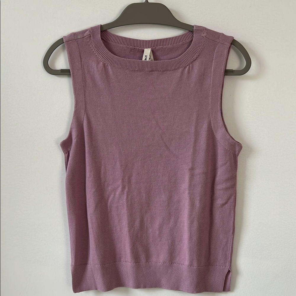 Pact classic fine knit shell M